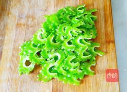 凉拌苦瓜的做法图解4