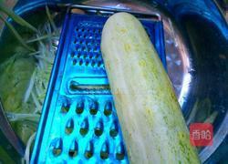 青椒炒黄瓜丝的做法图解2