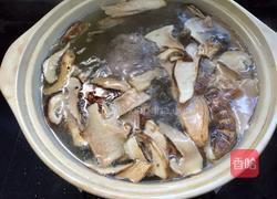 松茸炖鸽子汤的做法图解10