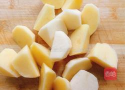 土豆红烧鸭的做法图解3