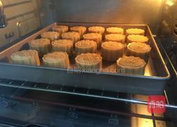 蛋黄豆沙月饼的做法图解19