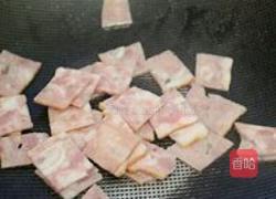 奶油培根意面的做法图解4