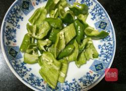 竹笋炒鸡腿肉的做法图解3