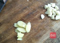 土豆烧肉的做法图解1
