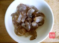 白菜粉丝烩虾仁的做法图解4