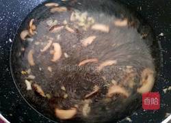 白菜粉丝烩虾仁的做法图解9