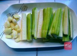 蒜烧丝瓜的做法图解3