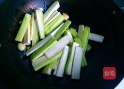 蒜烧丝瓜的做法图解5