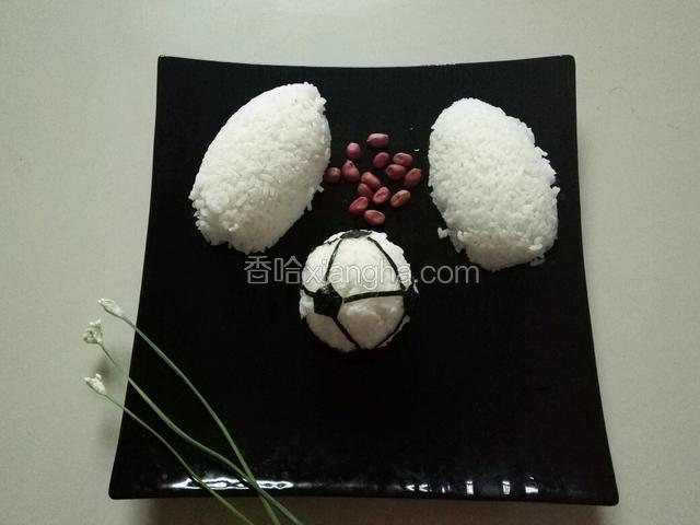 ﻿用韭菜花做装饰