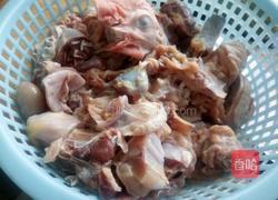 本公鸡烧板栗的做法图解1