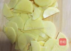 辣炒蘑菇土豆片的做法图解1