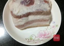 土豆片回锅肉的做法图解1