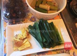 广东老火羊肉汤的做法图解1