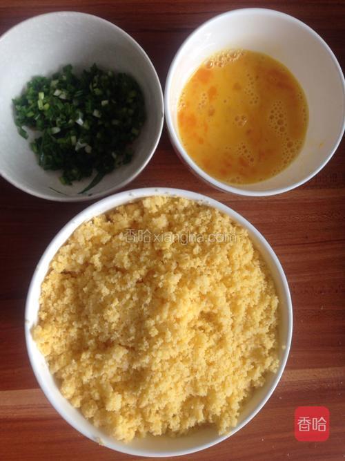 鸡蛋炒包谷饭的做法_菜谱_香哈网