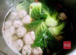 油菜粉丝肉丸汤的做法图解11