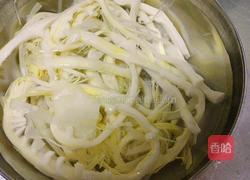 生煎汤包的做法图解1