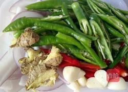 香辣排骨干锅的做法图解3