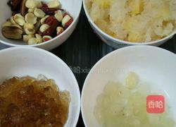 桃胶皂角炖雪耳的做法图解1