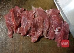 扁豆炒瘦肉片的做法图解5