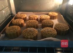 莲蓉蛋黄月饼的做法图解22