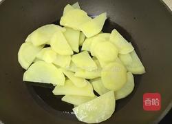 腊肉铁板烧土豆的做法图解3