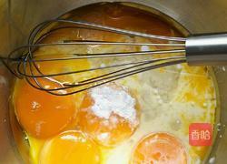 蔓越莓戚风小蛋糕的做法图解2