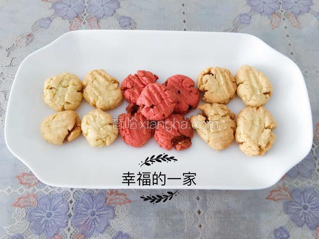 剩下的我还做了几个肉松饼干