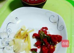 韭菜花炒鸭血的做法图解4