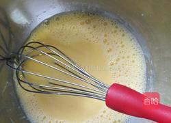 草莓果酱蛋糕卷的做法图解3