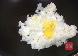 虾仁炒饭的做法图解7