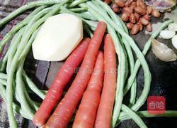 腊肉焖饭的做法图解1