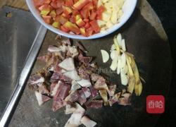 腊肉焖饭的做法图解2