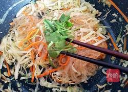 虾皮包菜炒粉丝的做法图解10