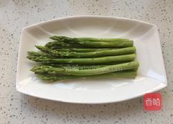 葱油芦笋的做法图解1