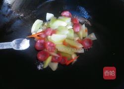芥兰心炒香肠的做法图解6