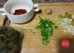 酸菜肚的做法图解1