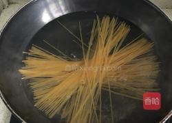 蕃茄意面的做法图解2