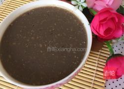 黑芝麻核桃红枣燕麦粥的做法图解1