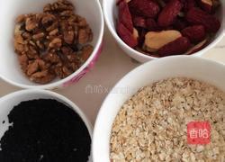 黑芝麻核桃红枣燕麦粥的做法图解3