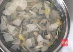 白萝卜白贝汤的做法图解4