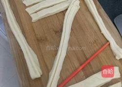 炸小油条的做法图解3