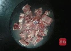 糖醋小排骨的做法图解2