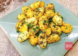 芝麻土豆的做法图解1