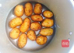 芝麻土豆的做法图解2