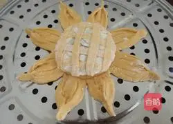 Illustration of how to make sunflower buns 23
