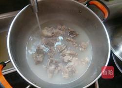 冬瓜排骨乱炖的做法图解2