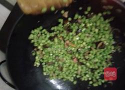 缤纷炒饭的做法图解5