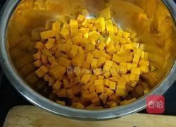 南瓜羹的做法图解1