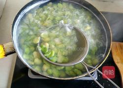 蚕豆酸菜汤的做法图解4