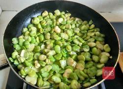 蚕豆酸菜汤的做法图解3